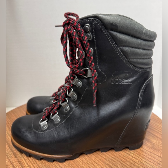 Sorel Women’s Black Leather Conquest Wedge Waterproof Lace Up Ankle Booties - Picture 2 of 11